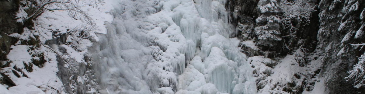 Cascade du Pissou version hivernale